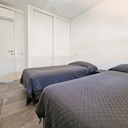 Villa Soares - Centro - For Families - By Bedzy *