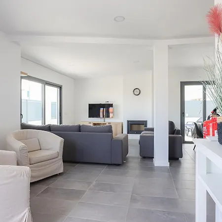 Soares - Centro - For Families - By Bedzy Albufeira