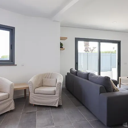 Soares - Centro - For Families - By Bedzy Villa