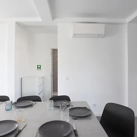 Soares - Centro - For Families - By Bedzy 빌라 *