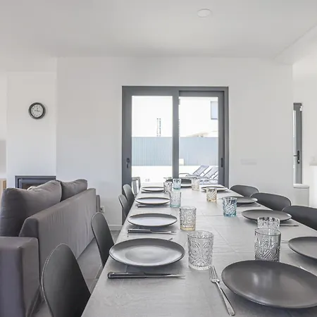 Soares - Centro - For Families - By Bedzy 빌라 *