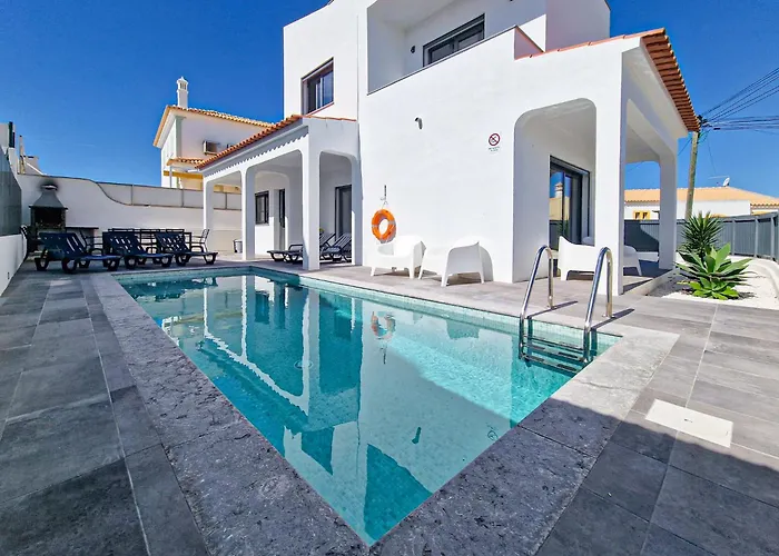 Vila Soares - Centro - For Families - By Bedzy